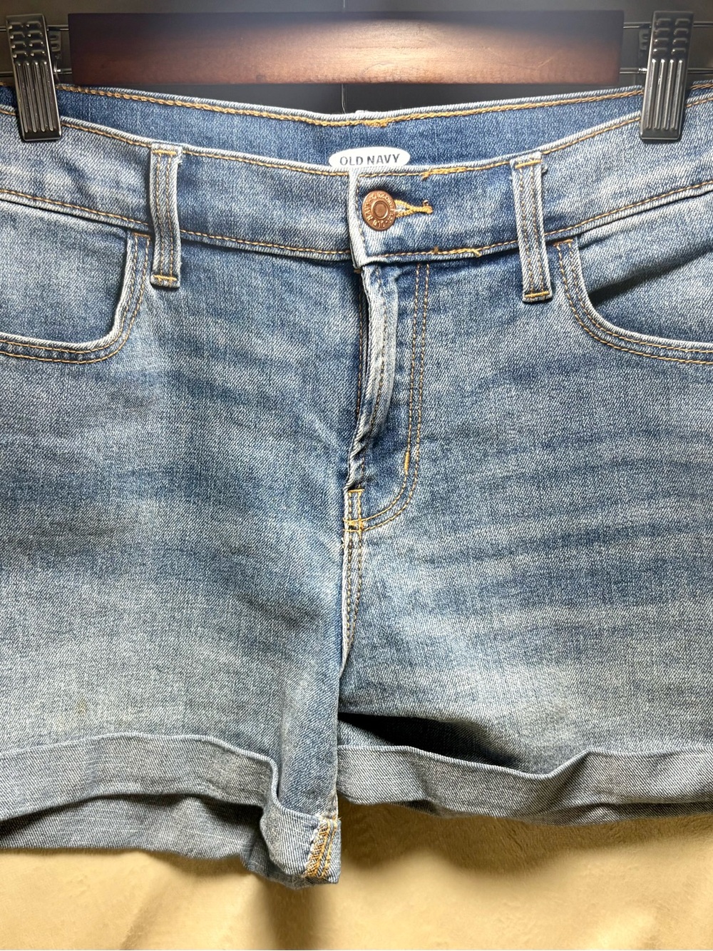 Old Navy Light Wash Jean Shorts Cuffed Hem Size 10